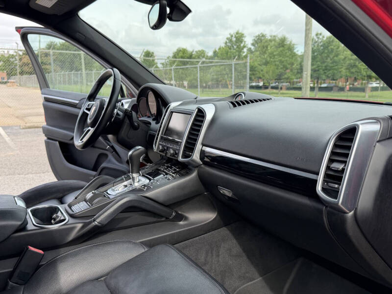 2016 Porsche Cayenne