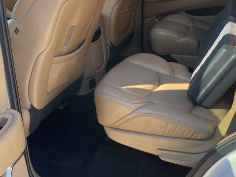 2019 Cadillac Escalade Platinum