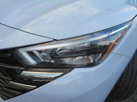 2024 Nissan Versa SR