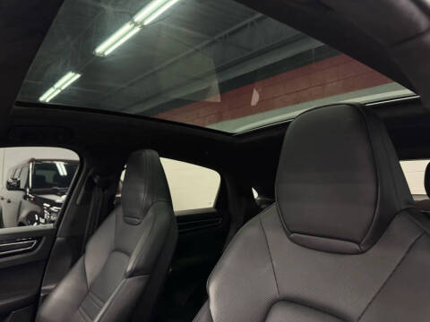 2023 Porsche Cayenne GTS Coupe