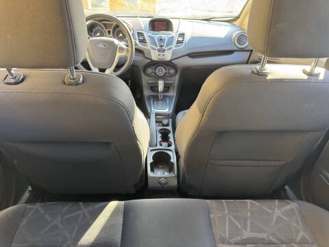 2011 Ford Fiesta SES