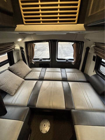 2015 Roadtrek Popular