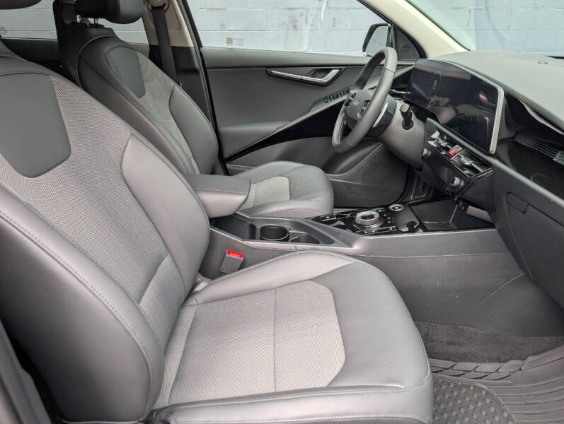 2023 Kia Niro EV Wind