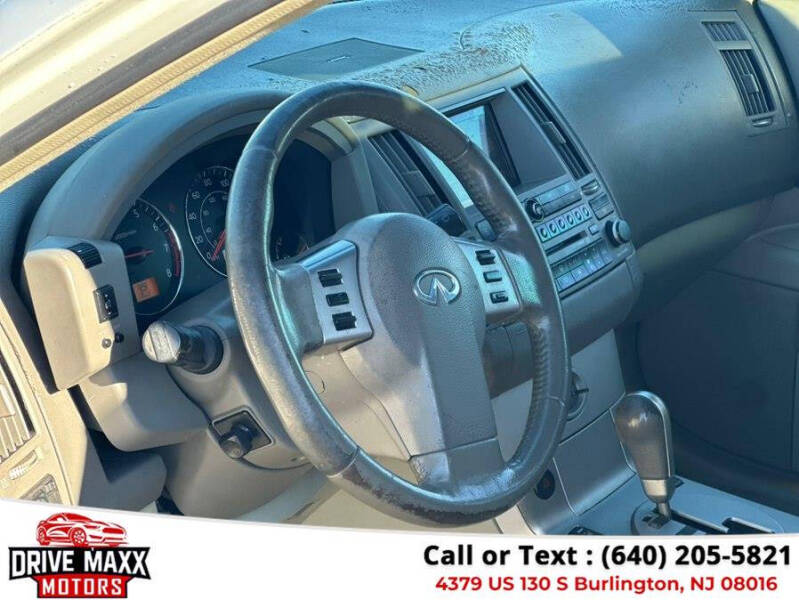 2005 Infiniti FX35