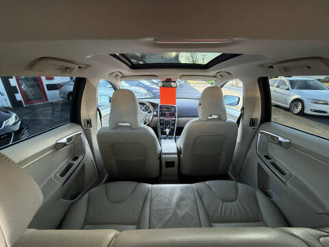 2013 Volvo XC60 T6 Premier Plus