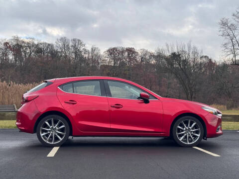 2018 Mazda MAZDA3 Touring