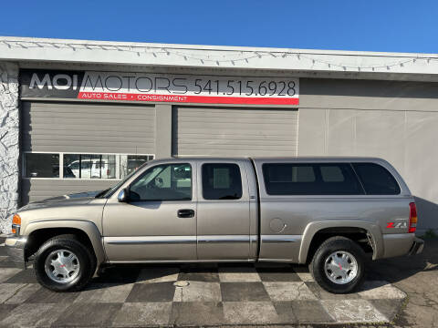 2001 GMC Sierra 1500 for sale at Moi Motors in Eugene OR