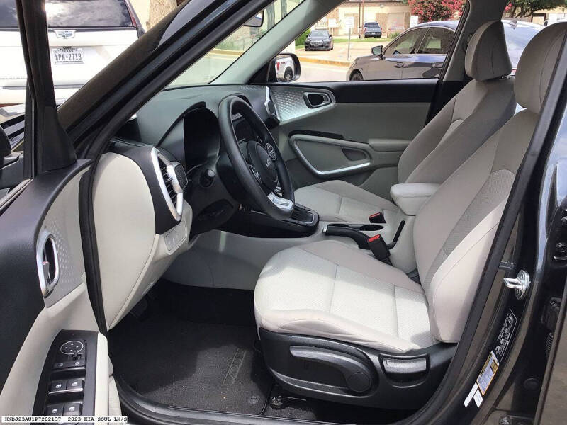 2023 Kia Soul LX