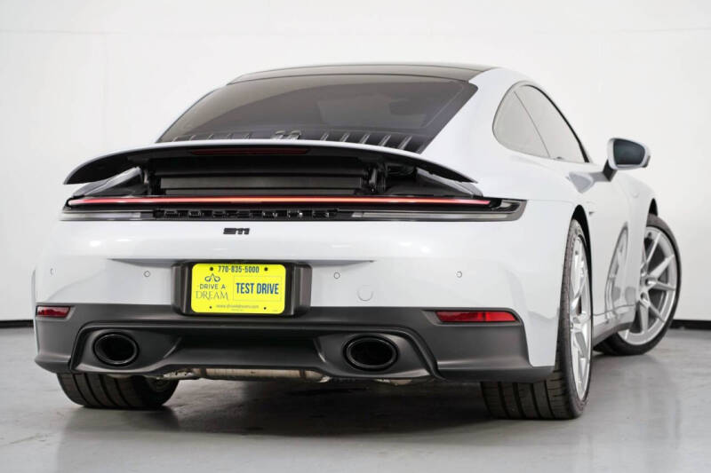 2025 Porsche 911 Carrera