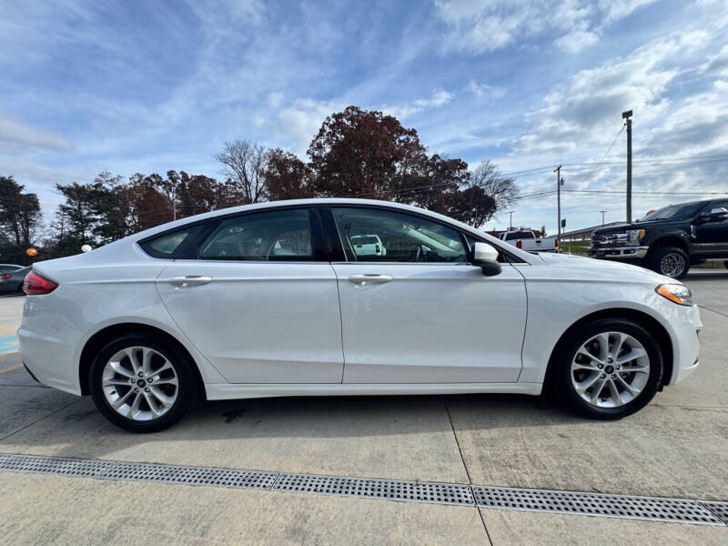 2020 Ford Fusion SE