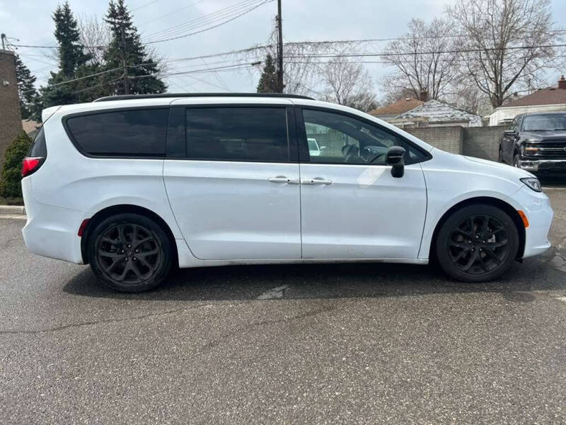 2025 Chrysler Pacifica Limited