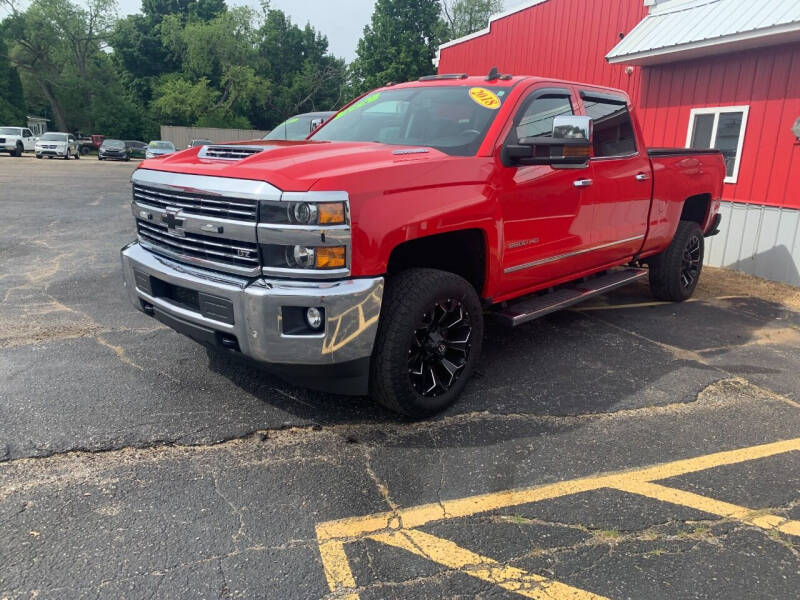 2018 Chevrolet Silverado 2500HD for sale at L&T Auto Sales in Three Rivers MI