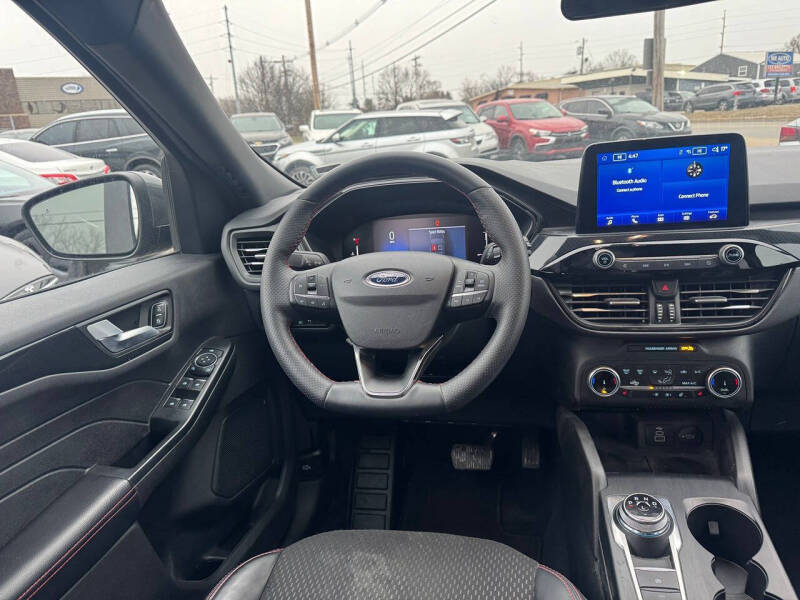 2025 Ford Escape ST-Line Select
