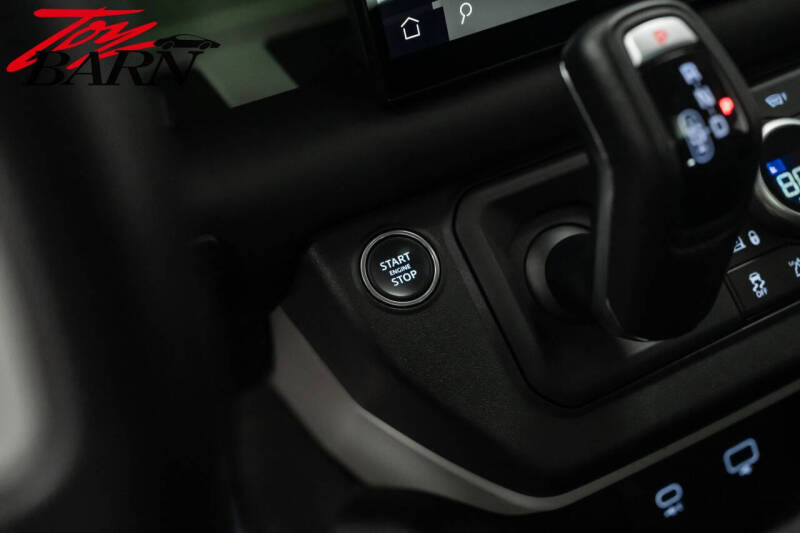 2024 Land Rover Defender 110 V8 P500 SE