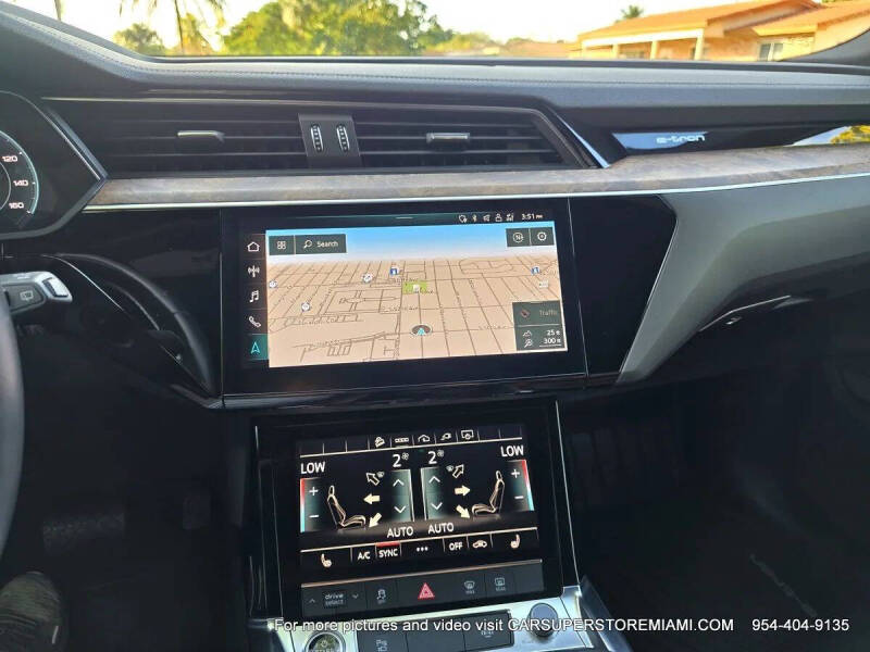 2021 Audi e-tron quattro Premium