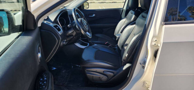 2020 Jeep Compass Sun and Safety Edition