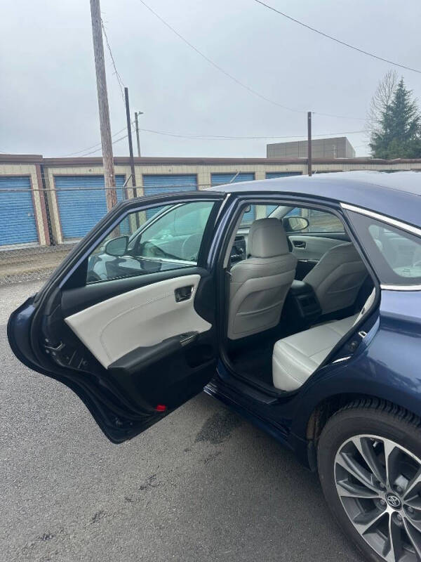 2018 Toyota Avalon Hybrid XLE Premium