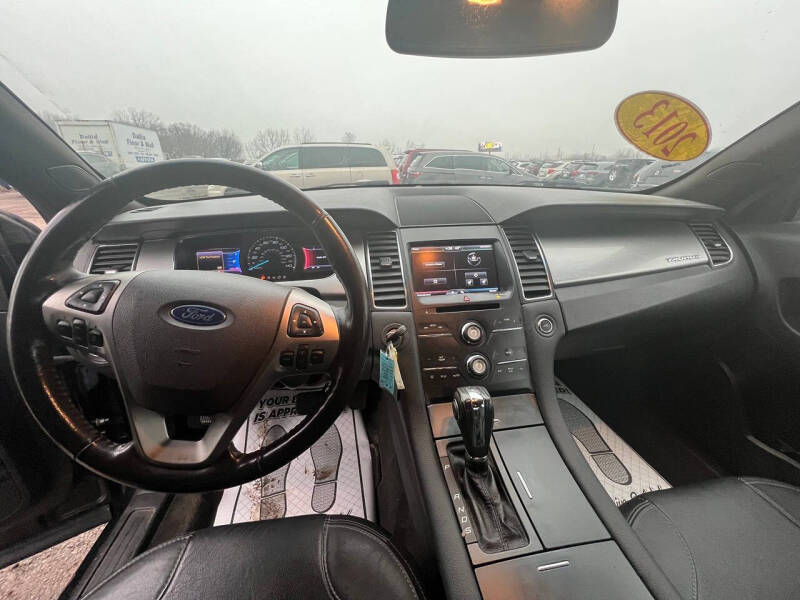 2013 Ford Taurus SEL