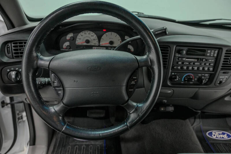 2001 Ford F-150 SVT Lightning
