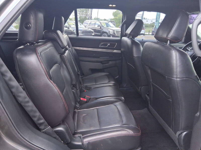 2018 Ford Explorer Sport