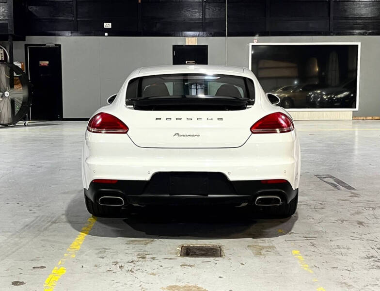 2014 Porsche Panamera 4