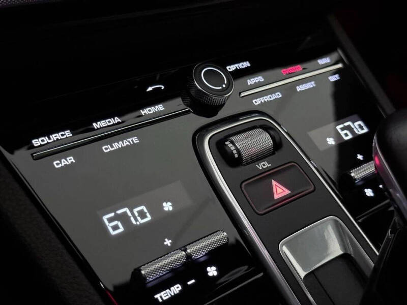 2023 Porsche Cayenne