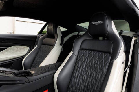 2024 Aston Martin DB12 V8