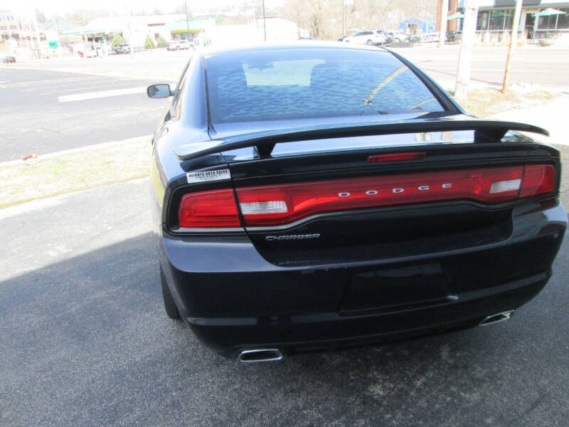 2011 Dodge Charger SE