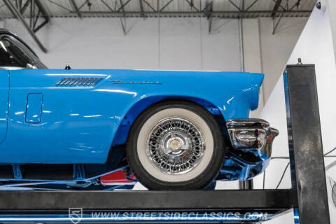 1957 Ford Thunderbird