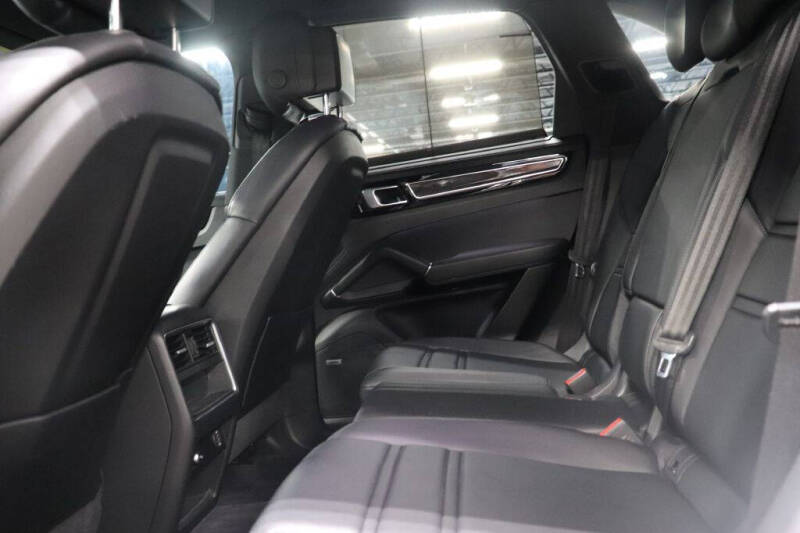 2019 Porsche Cayenne S