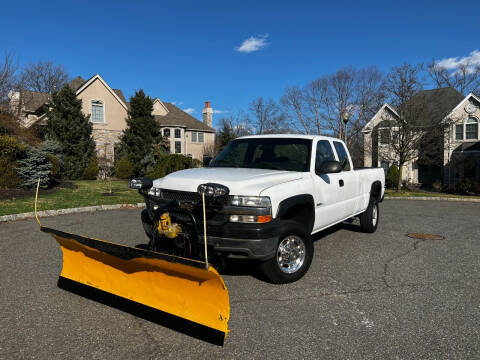 2002 Chevrolet Silverado 2500HD for sale at CLIFTON COLFAX AUTO MALL in Clifton NJ