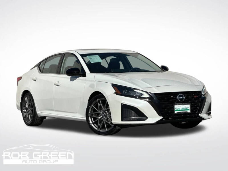 2023 Nissan Altima 2.0 SR