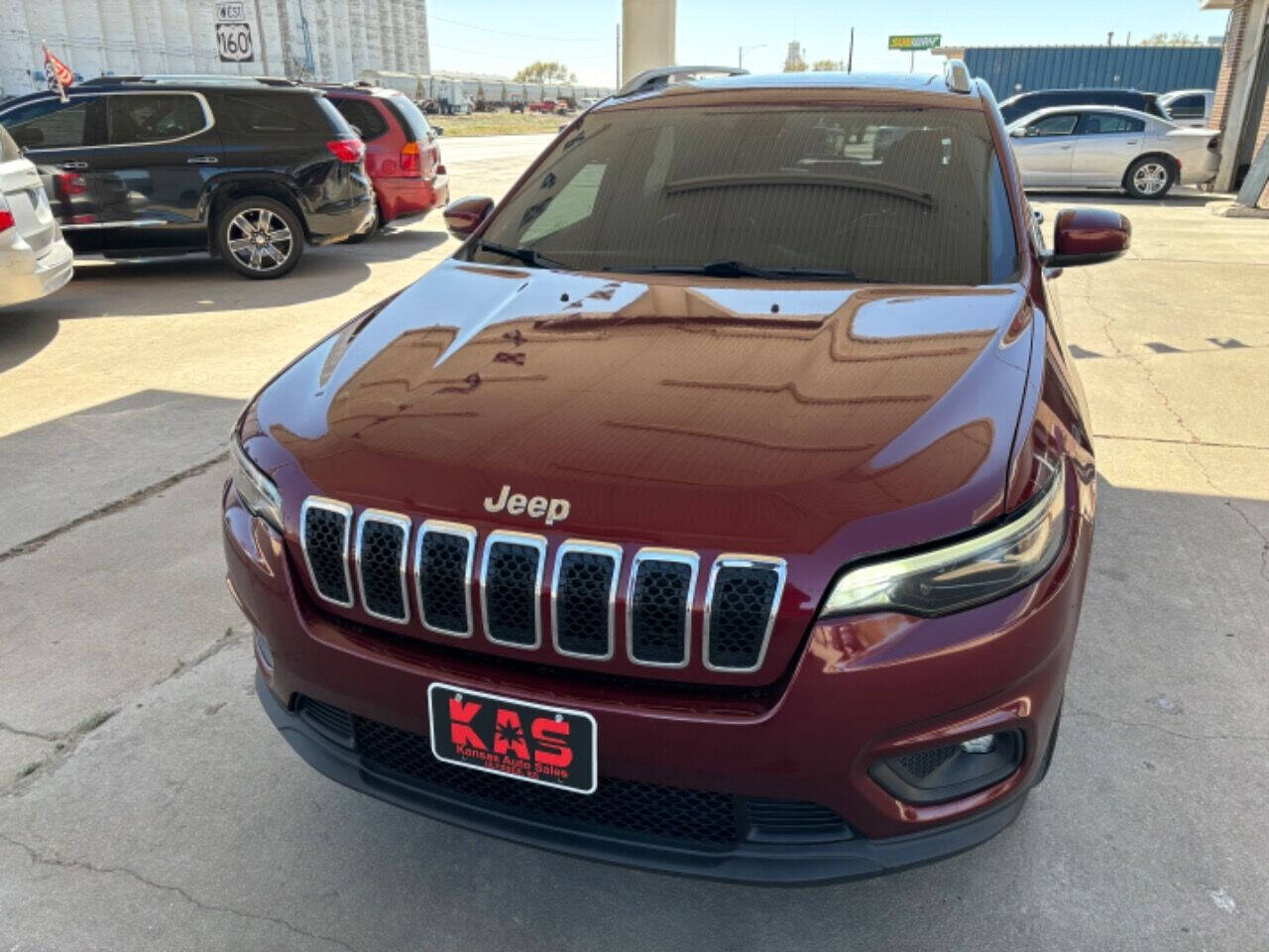 2019 Jeep Cherokee for sale at Kansas Auto Sales in Ulysses, KS