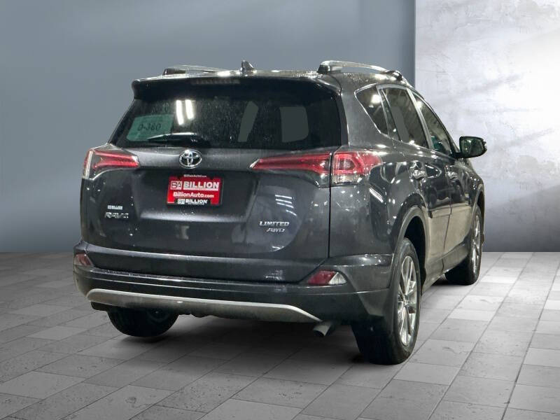 2017 Toyota RAV4 Limited
