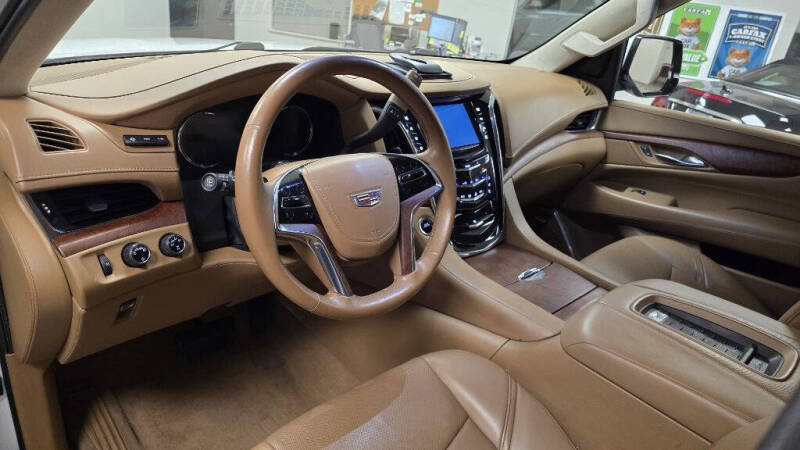2016 Cadillac Escalade Platinum