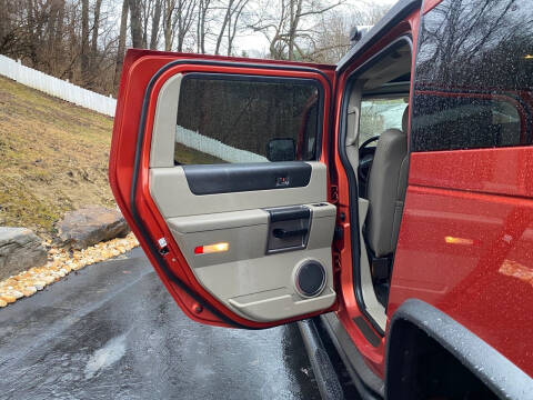 2004 HUMMER H2 Lux Series