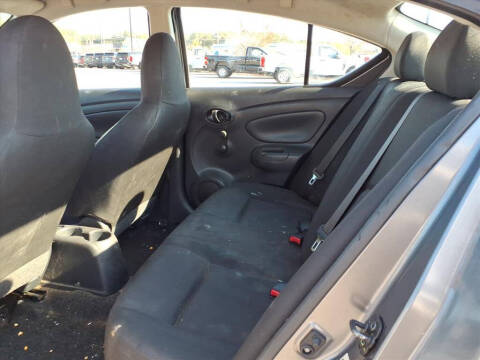 2017 Nissan Versa 1.6 S