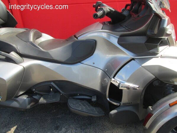 2013 Can-Am Spyder® RT-S