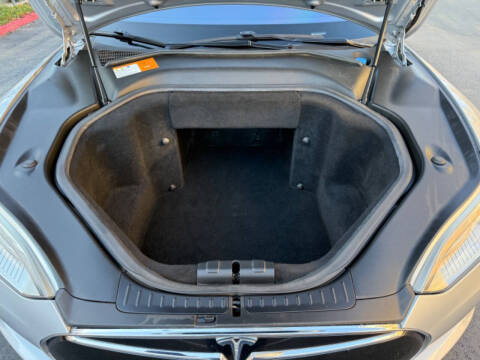 2013 Tesla Model S Performance