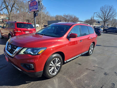 2017 Nissan Pathfinder for sale at Crocker Motors in Beloit WI