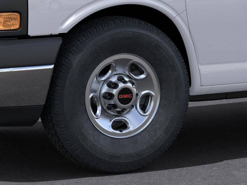 2023 GMC Savana 2500