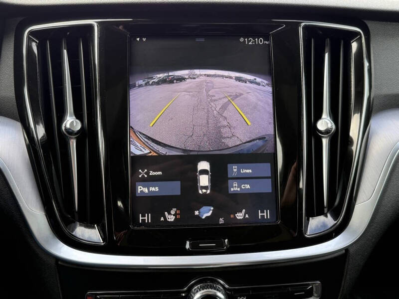 2020 Volvo S60 T5 Momentum