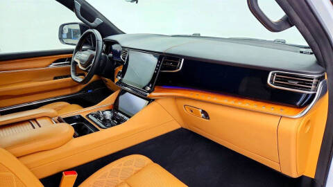 2023 Jeep Grand Wagoneer Series III