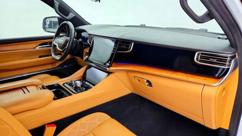 2023 Jeep Grand Wagoneer Series III