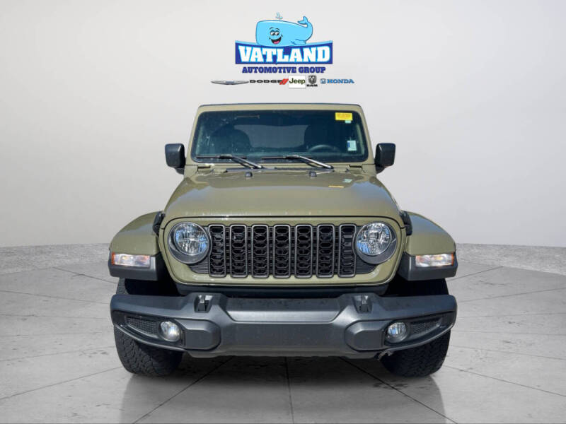 2025 Jeep Gladiator NightHawk