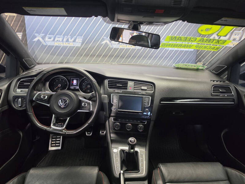 2016 Volkswagen Golf GTI SE