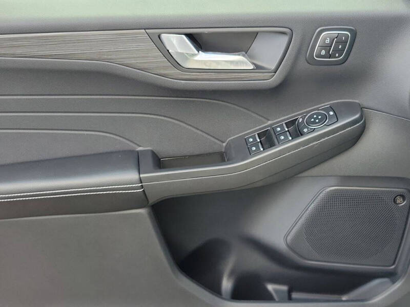 2025 Ford Escape Plug-In Hybrid PHEV