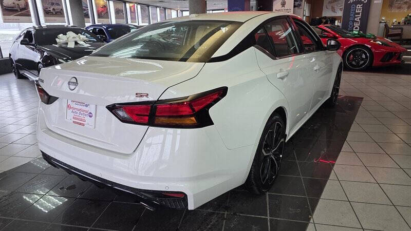 2024 Nissan Altima 2.5 SR