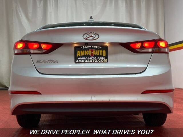 2018 Hyundai Elantra