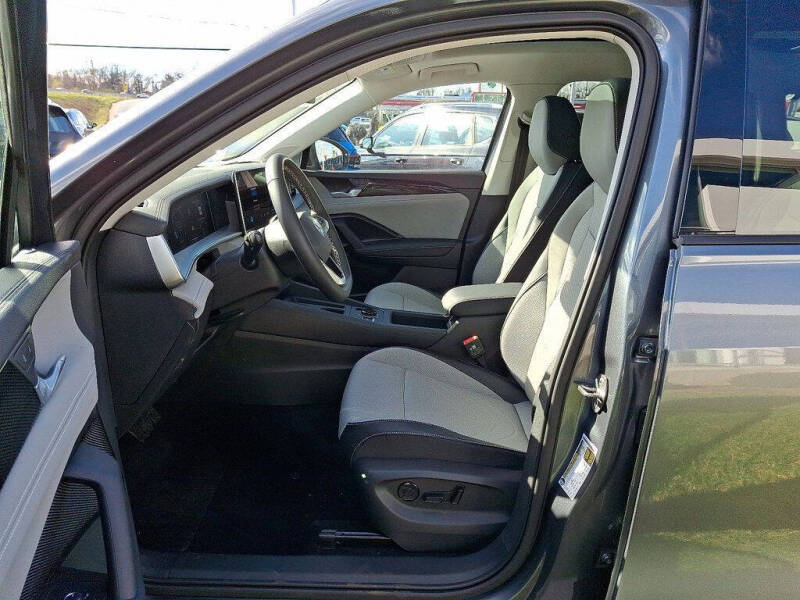 2026 Volkswagen Tiguan SE 4Motion